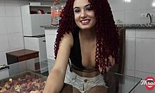 Minha namorada terminou comigo minha meia-irm� me consolou com um belo boquete