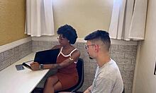 Secretaria Negra Aceitou Pirocada De Branco Roludo Como Forma De Pagamento