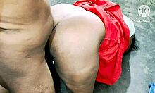 Indian Desi Bhabhi Meets Neighbor Boys