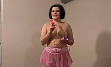 milf with anal plug jumps on jump rope