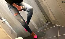 Desperate pee in jeans then he pees on ass and i blow him 😩