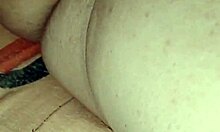 Perra Madura Se Masturba con Su Consolador