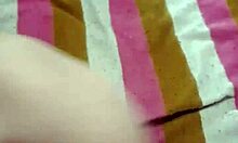 LA GUARRA DE MI VECINA ME CHUPA LA POLLA Y ME SÚPLICA QUE LE DE MI LECHE EN SU CARA