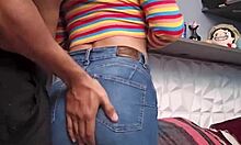 En jeans es cogida esta deliciosa mexicanita flaquita