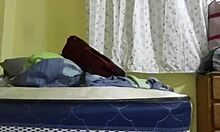 Hizmetçiyi Fahişe Gibi Beceriyorum Bölüm 2, Bağırıyor! 😈