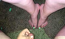 amateur compilation of cum on feet and toes with green polish
