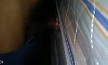 masturbándome con mi juguete de goma