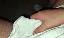 Amatoriale Italiano - Sborrata In Vacanza Con Un Cazzo Enorme