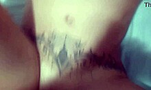 Mulher madura dando um show de mete��o com o novinho essa sim gosta de foder.