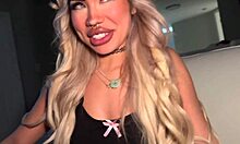 Sisters best friend blows bubbles in fantasy 😘