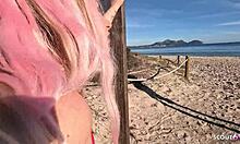 Risky anal sex with Maria Gail at the beach