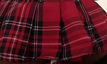 como a bunda dessa estudante cavalga e salta