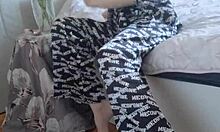 Elza kom in nylon tights fetish