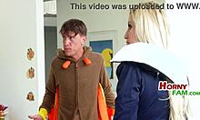 lets have taboo fucking before the thanksgiving feast with family 😈🍗