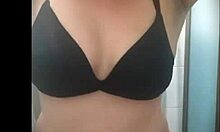 espiando a profesora argentina meando en viaje de estudios en mexico 😏