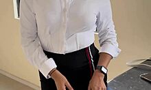 oh fuck, that novice real estate advisor bends over to fuck her client in the house for her first sale!