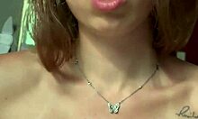 Cunhada dos olhos verdes me fez gozar nos peitos