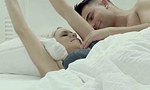 i blonde teen and boyfriend having morning sex