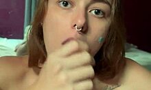 Cunhada dos olhos verdes me fez gozar nos peitos