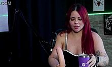 Safada demonstrated her blowjob, placed vibrator in pussy after saying she cums easy in anal sex.