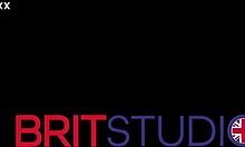 You creampie teen 18+ in her lingerie. She moans in orgasm.