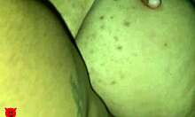 casada gordinha deixou o vizinho roludo gozar dentro