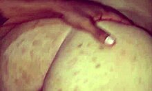 casada gordinha deixou o vizinho roludo gozar dentro