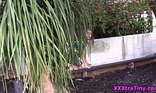 Petite Teen 18+Ager Sucking