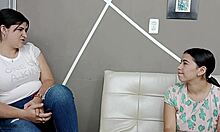 Sensual Sexo Casero De Dos Lesbianas Jovencitas En Medio De La Noche Historia Completa