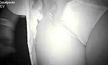 glory hole - dei para um gostoso minha buceta - pedir pra entrar e me comer na cabine