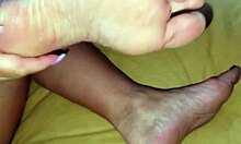 i moisturize my sexy feet