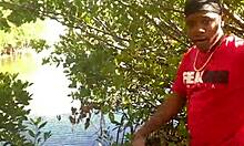 quickie at the beach with deepthroat and cumshot