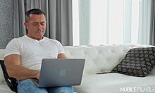 leo ahsoka i just wanna kiss and deepthroat shyly