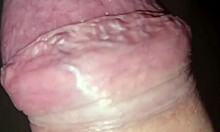 Amica showers and my cock can't resist her moans and handjob 😍🔥