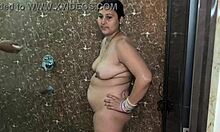 Desi Girl Dazzles in Seductive Photoshoot and Dance Routine