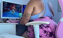 Chubby gamer's leggings slip reveals embarrassing fart mishap online