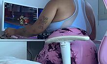 Chubby gamer's leggings slip reveals embarrassing fart mishap online