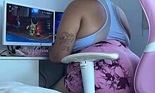 Chubby gamer's leggings slip reveals embarrassing fart mishap online