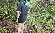 thai girl flashes pussy boldly on roadside path