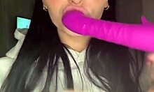 Horny Webcam Brunette Slut Fingers Till Squirting Orgasm On Toys!