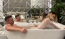 i fucked her hard and soaked her in the bath till she screamed