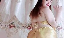 Vietnamesische Teen 18+ tanzt live geil auf Bigo-Plattform