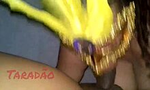 safadinha chupando pau babando gostoso com lingeries naturais