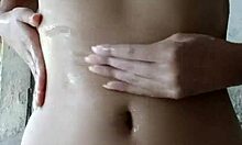 look at this innocent latina curvy girl bathing on spy cam 😍🛁