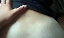 Infiel Madura Vecina Bent Over Doggystyle por Joven en Dormitorio