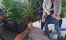 cuckold pote baise ma femme cowgirl pendant que je gicle sur eux !