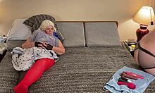 granny harley quinn sucks villain cock like a pro