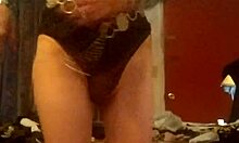 sexy shemale rikitgurl69 legs in nylon leggings