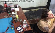 she had no cash for the tech so sucked his cock deep