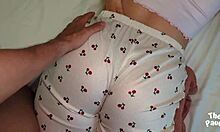 hey, who's ready to learn how to massage milf stepmom right? 💦😏